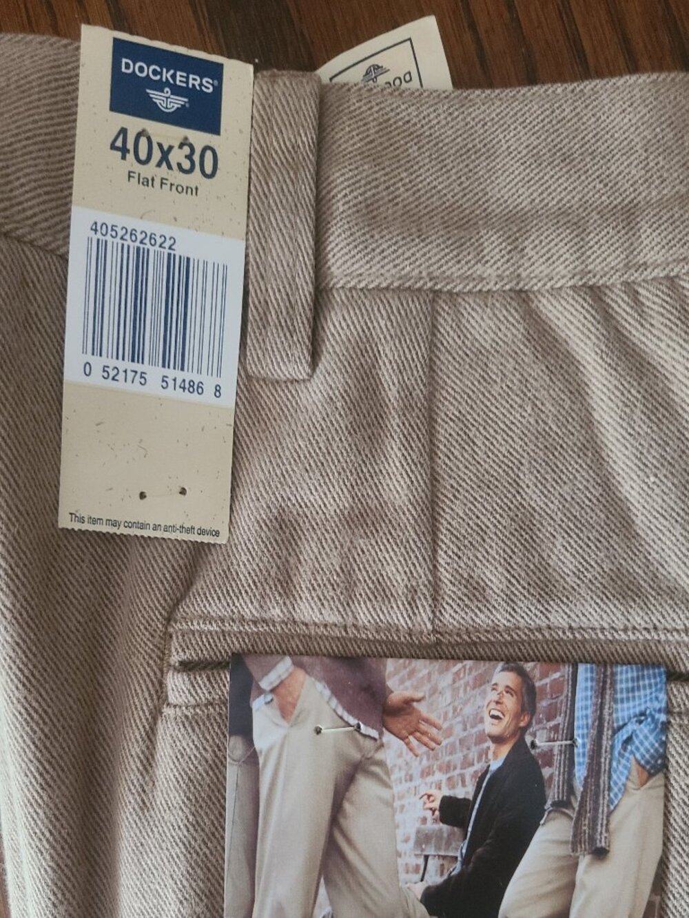 NWT Dockers Men’s Flat Front Relaxed Fit Washed Chino Khaki Pants – 40x30